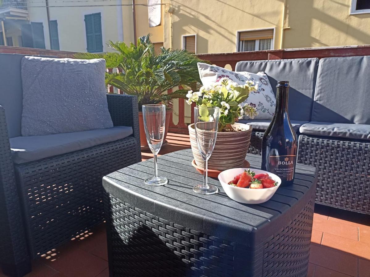 La Casa Di Ele, Parcheggio Privato Gratuito Apartment Специя Екстериор снимка